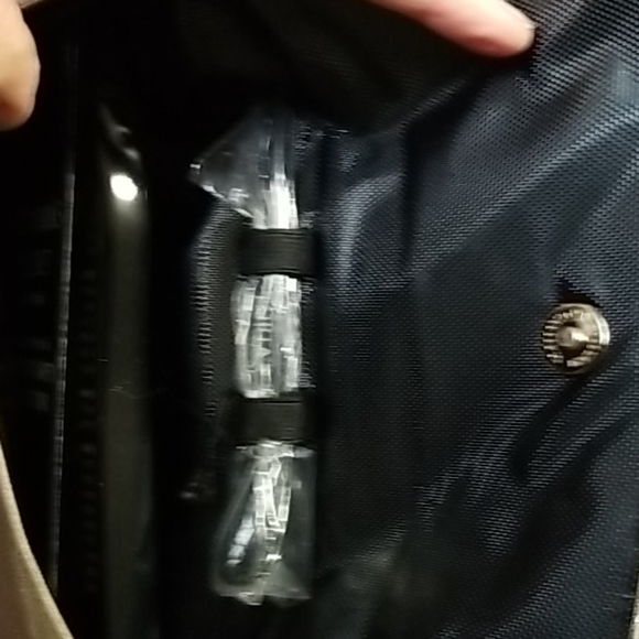 Victorias Secret travel mini hair straightener - Picture 4 of 5